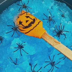 Halloween Sensory Tray | Nannypax | Nannytax